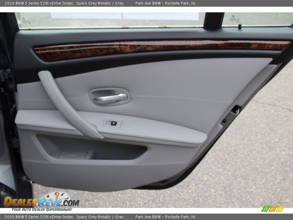 2010 BMW 5 Series 528i xDrive Sedan Space Grey Metallic / Gray Photo #23