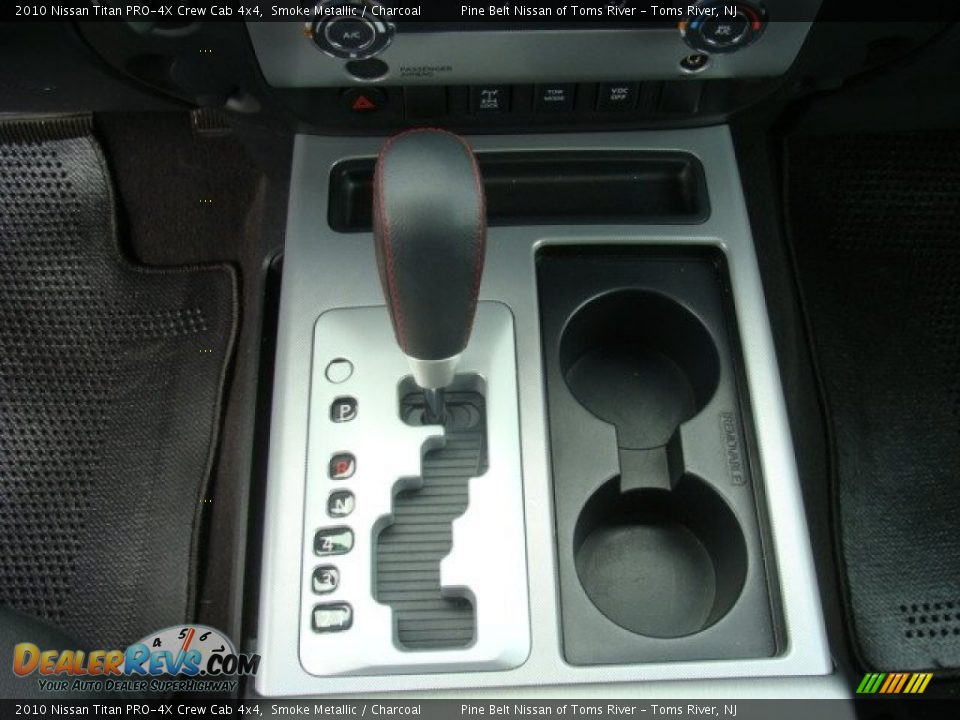 2010 Nissan Titan PRO-4X Crew Cab 4x4 Shifter Photo #13