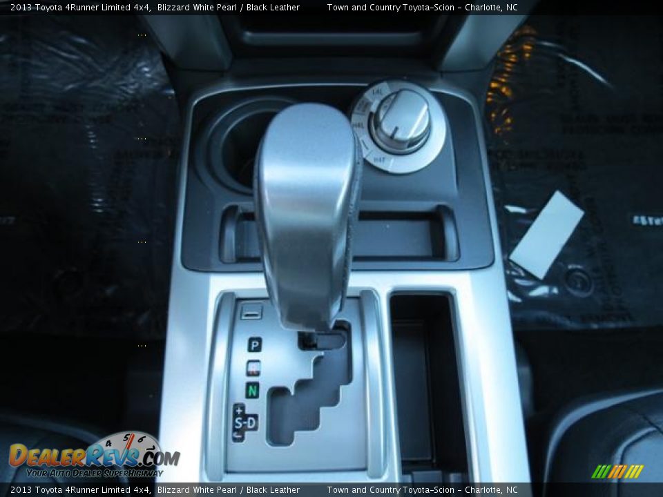 2013 Toyota 4Runner Limited 4x4 Blizzard White Pearl / Black Leather Photo #17