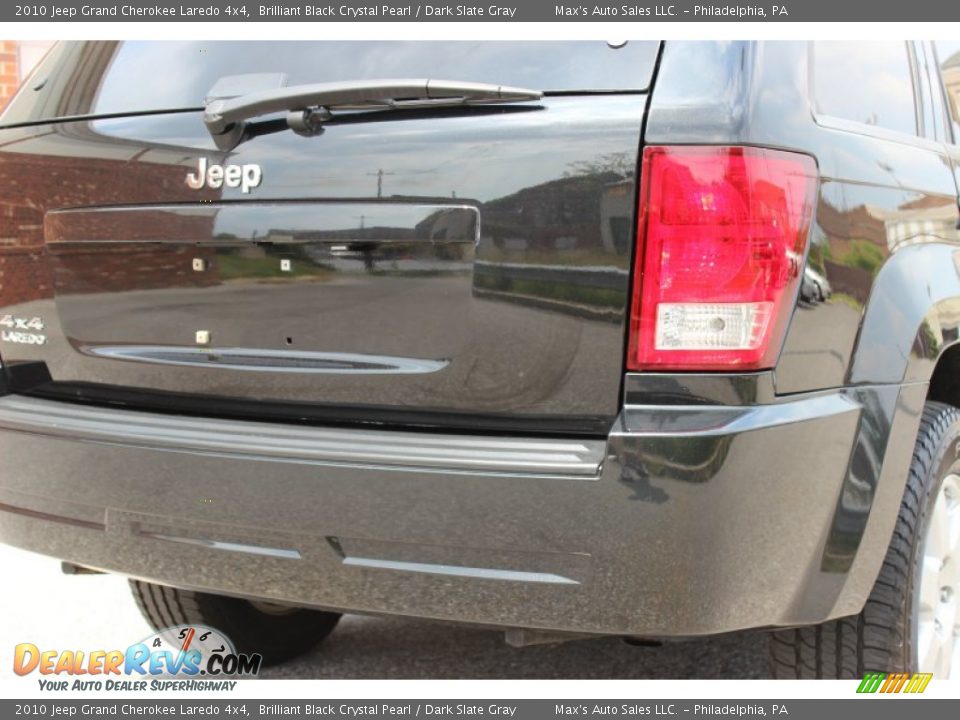 2010 Jeep Grand Cherokee Laredo 4x4 Brilliant Black Crystal Pearl / Dark Slate Gray Photo #22