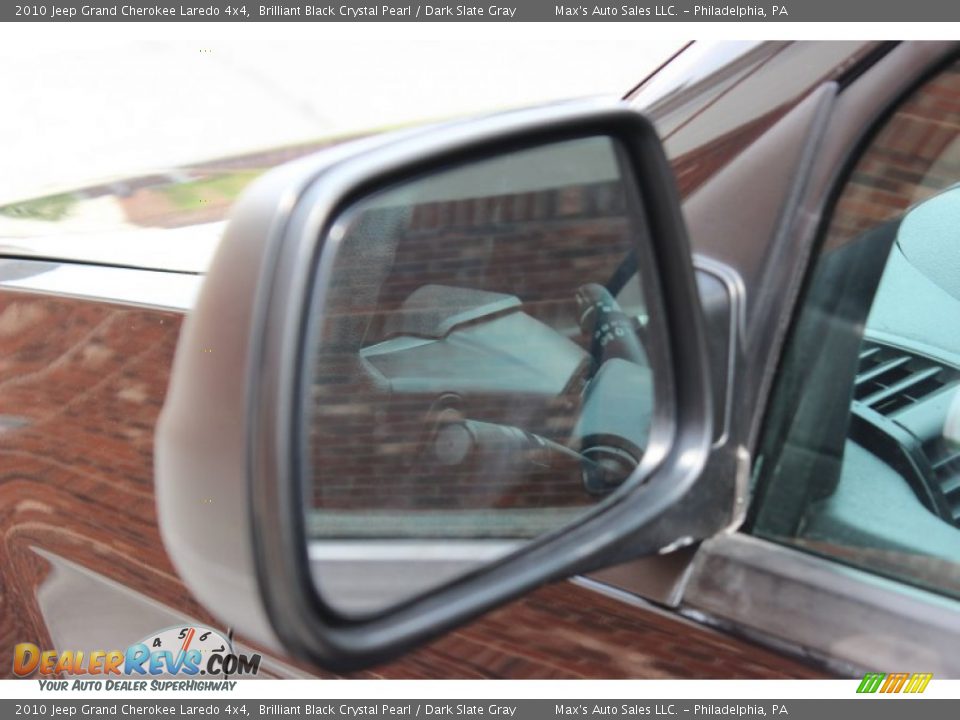 2010 Jeep Grand Cherokee Laredo 4x4 Brilliant Black Crystal Pearl / Dark Slate Gray Photo #30