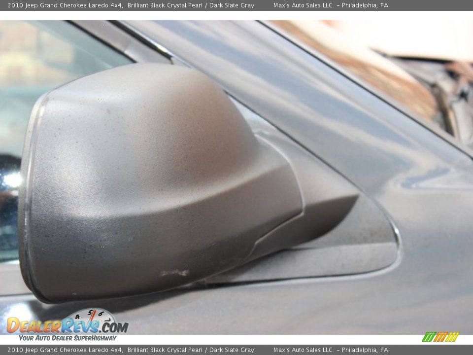 2010 Jeep Grand Cherokee Laredo 4x4 Brilliant Black Crystal Pearl / Dark Slate Gray Photo #31