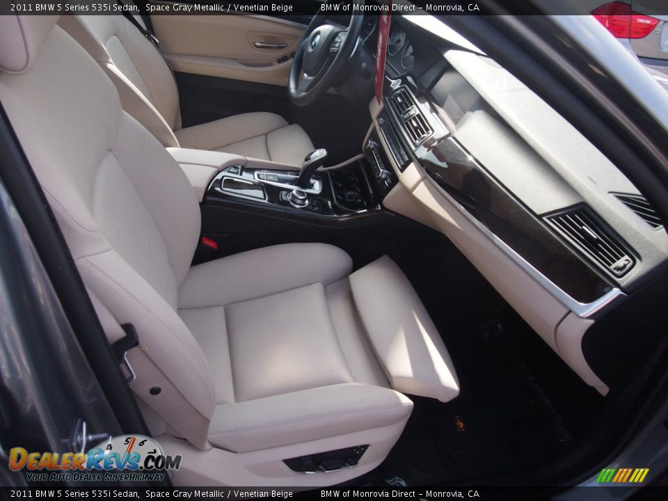 2011 BMW 5 Series 535i Sedan Space Gray Metallic / Venetian Beige Photo #3