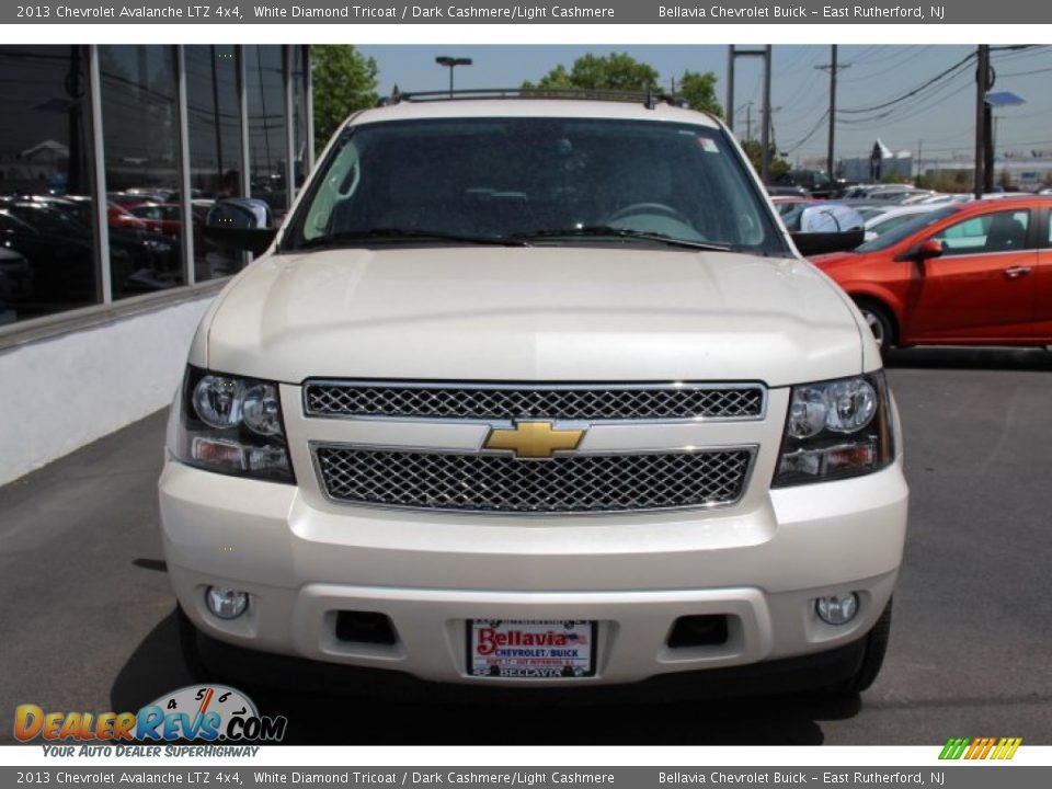 2013 Chevrolet Avalanche LTZ 4x4 White Diamond Tricoat / Dark Cashmere/Light Cashmere Photo #2