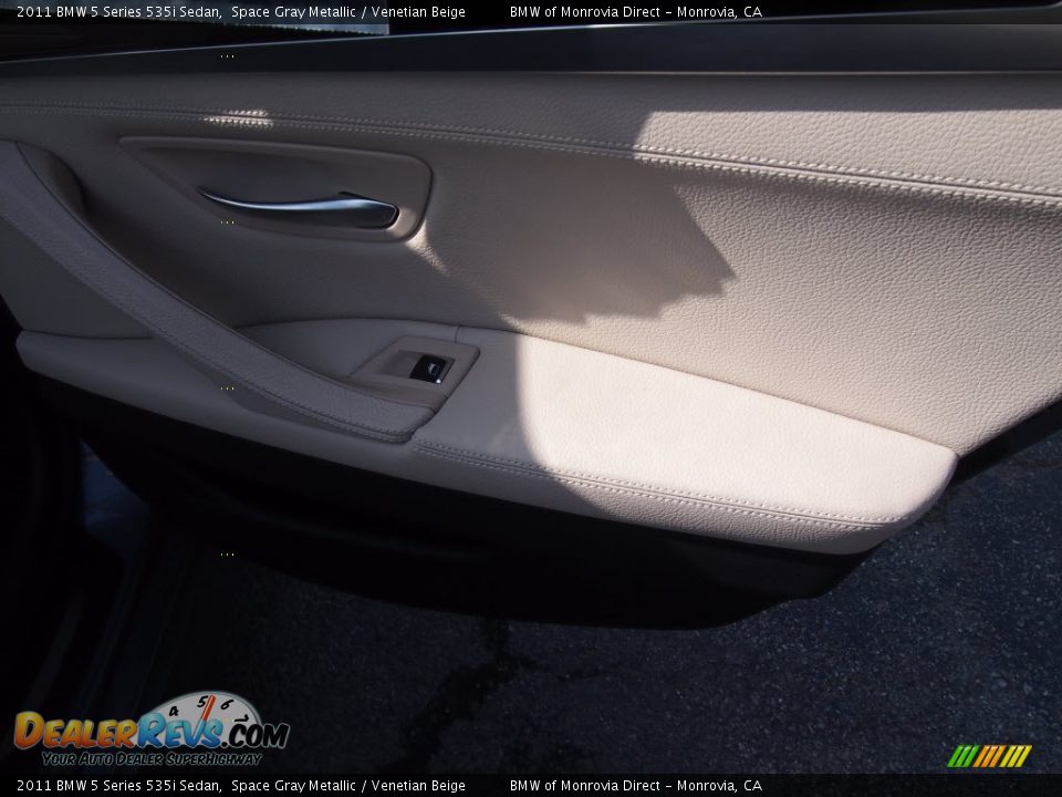 2011 BMW 5 Series 535i Sedan Space Gray Metallic / Venetian Beige Photo #7