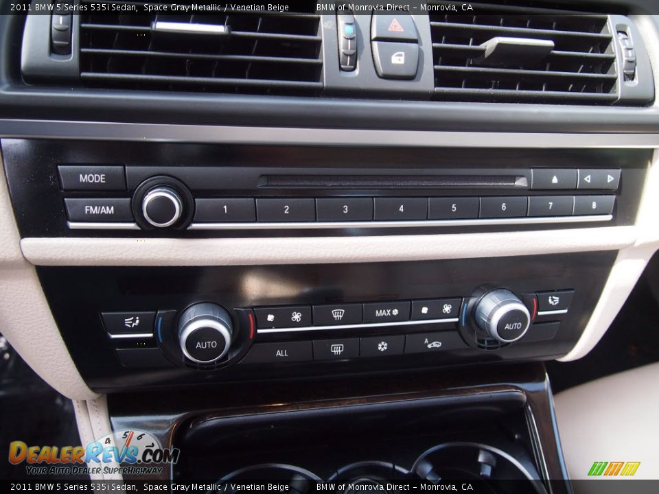 2011 BMW 5 Series 535i Sedan Space Gray Metallic / Venetian Beige Photo #22