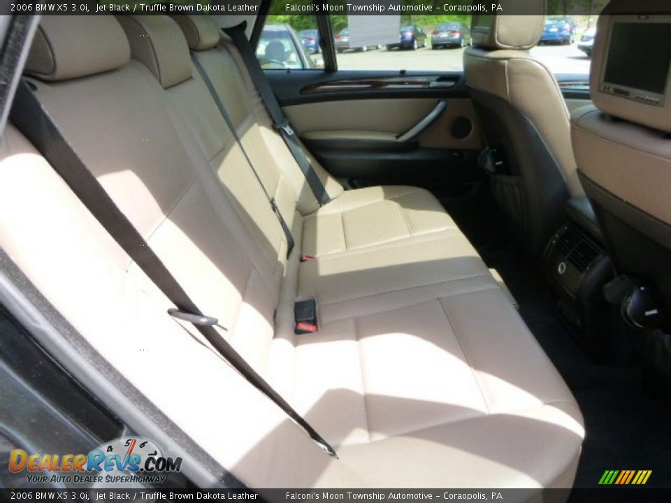Rear Seat of 2006 BMW X5 3.0i Photo #14