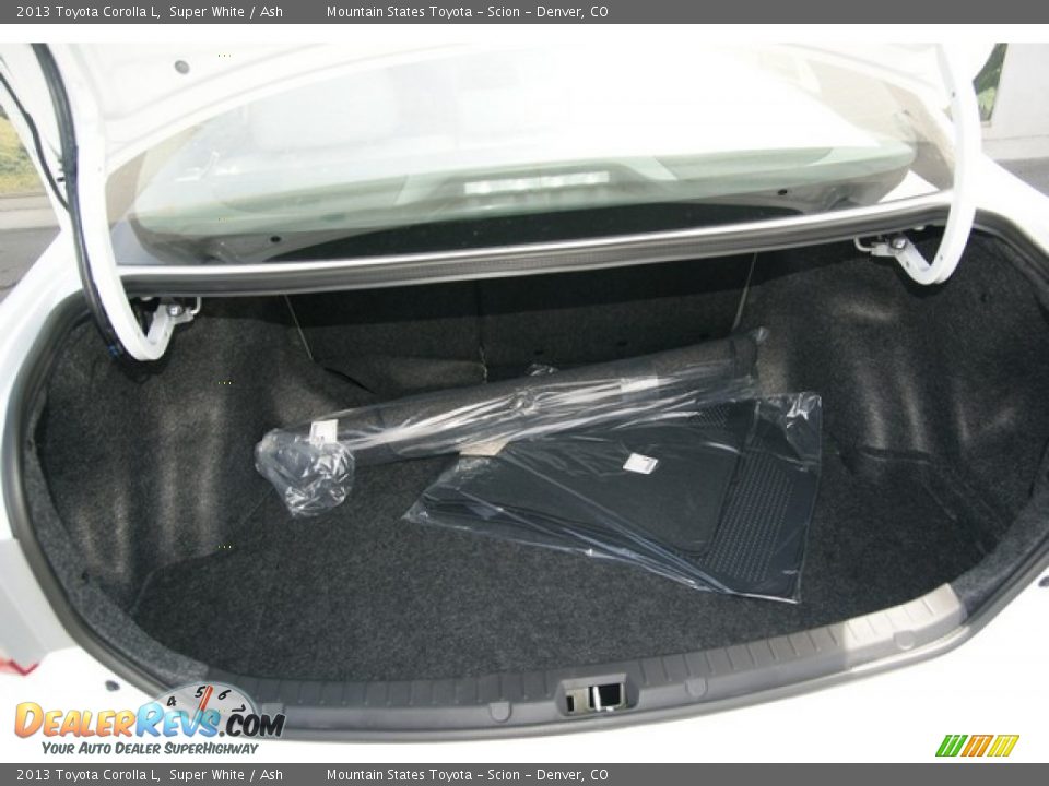 2013 Toyota Corolla L Super White / Ash Photo #8