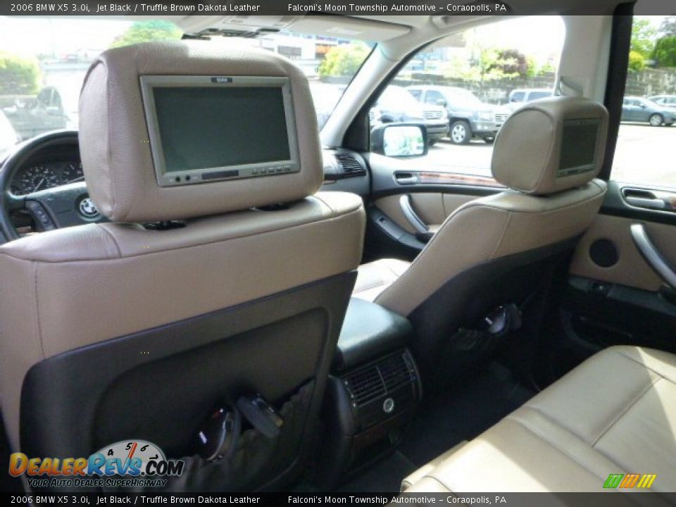 Entertainment System of 2006 BMW X5 3.0i Photo #18