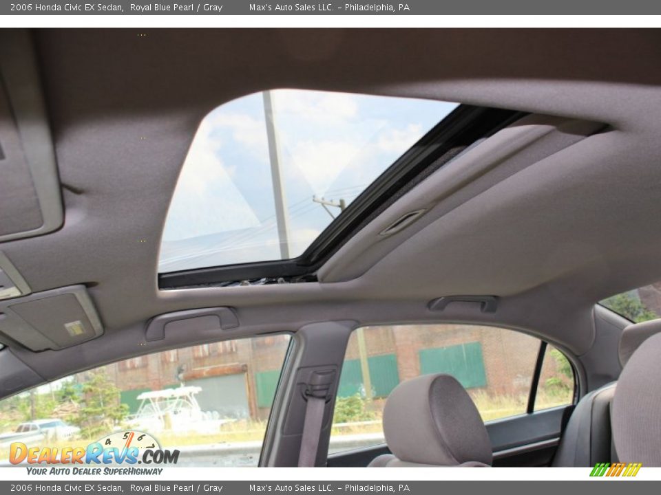 2006 Honda Civic EX Sedan Royal Blue Pearl / Gray Photo #34
