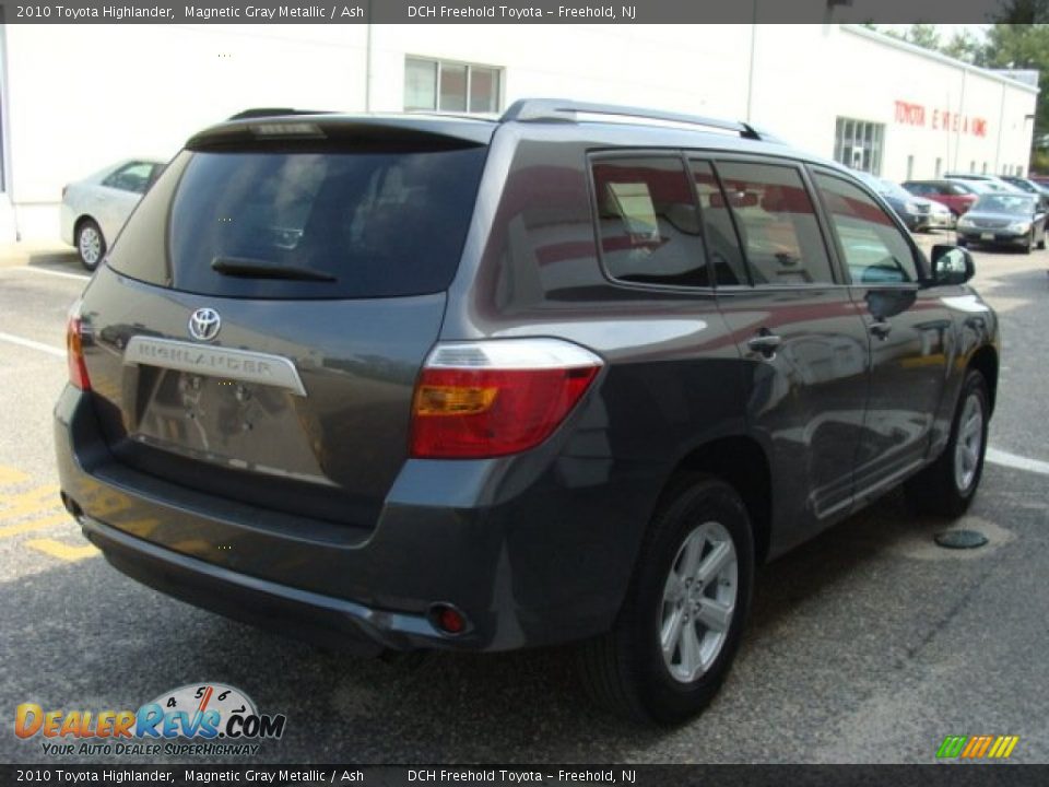 2010 Toyota Highlander Magnetic Gray Metallic / Ash Photo #6