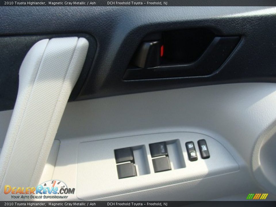 2010 Toyota Highlander Magnetic Gray Metallic / Ash Photo #10