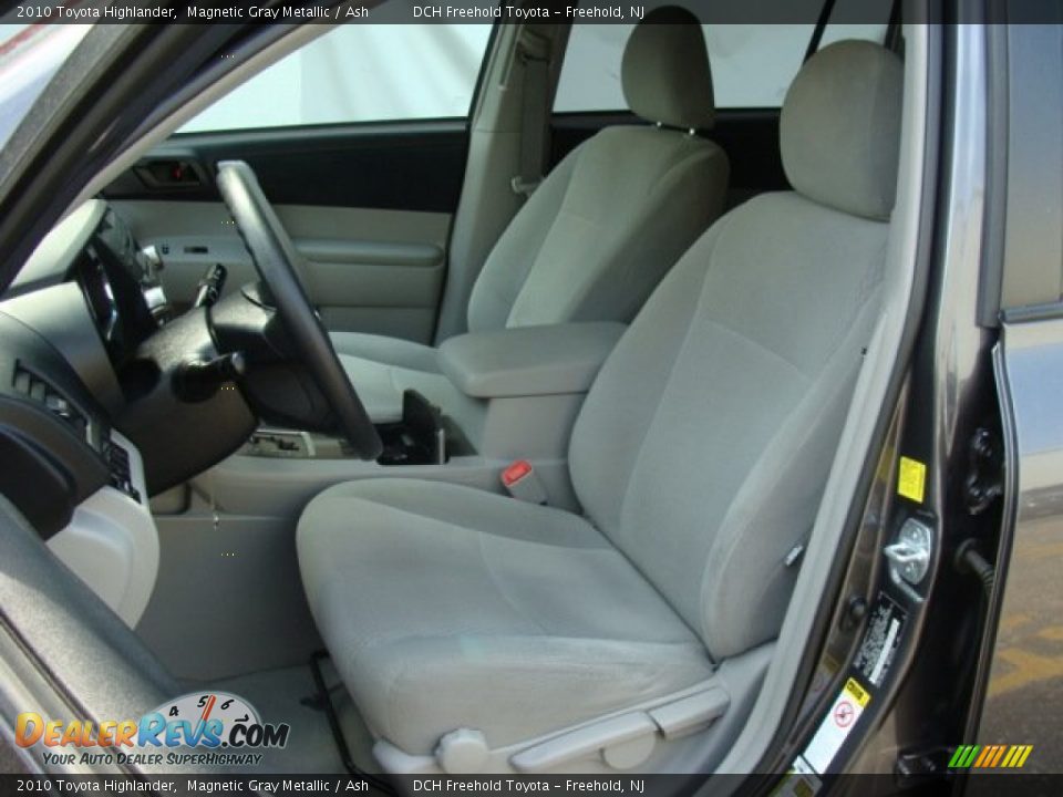 2010 Toyota Highlander Magnetic Gray Metallic / Ash Photo #13