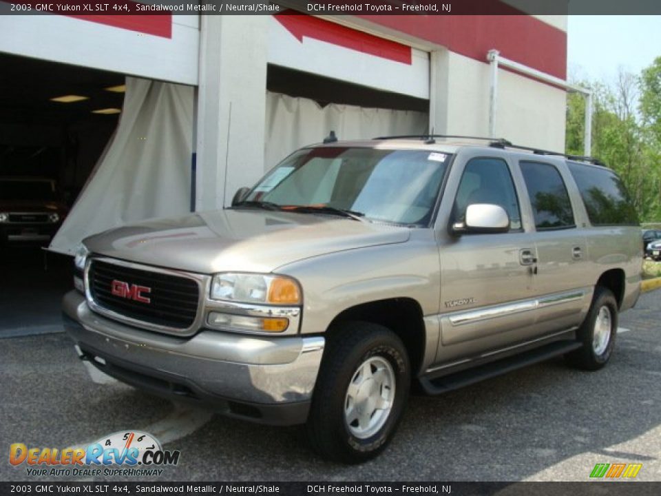 2003 GMC Yukon XL SLT 4x4 Sandalwood Metallic / Neutral/Shale Photo #1