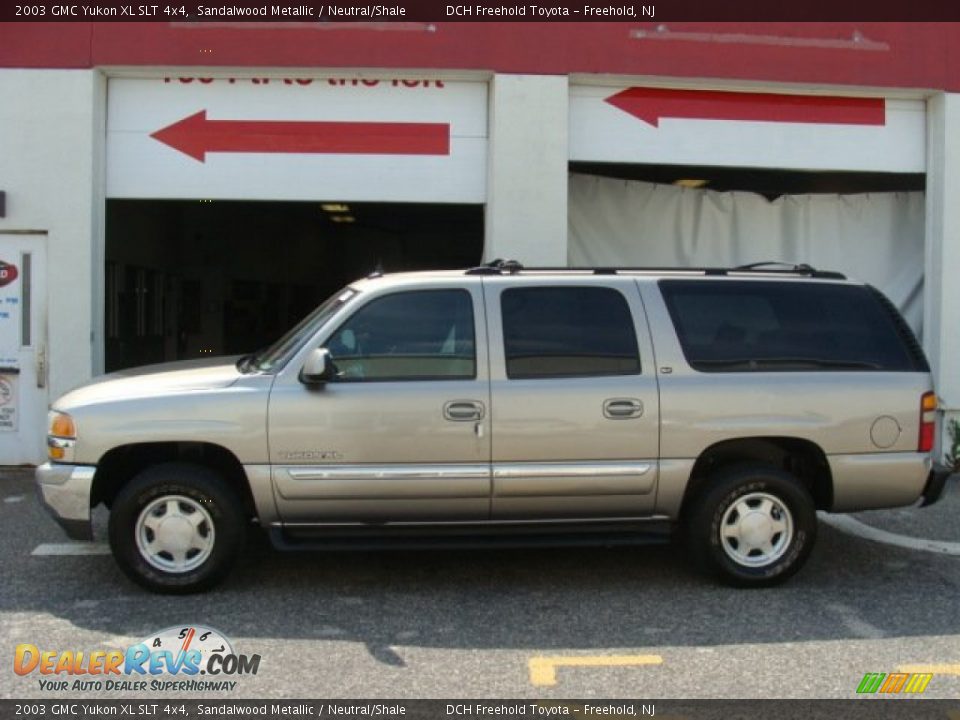 2003 GMC Yukon XL SLT 4x4 Sandalwood Metallic / Neutral/Shale Photo #3
