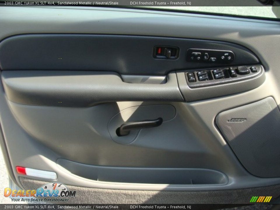 2003 GMC Yukon XL SLT 4x4 Sandalwood Metallic / Neutral/Shale Photo #9