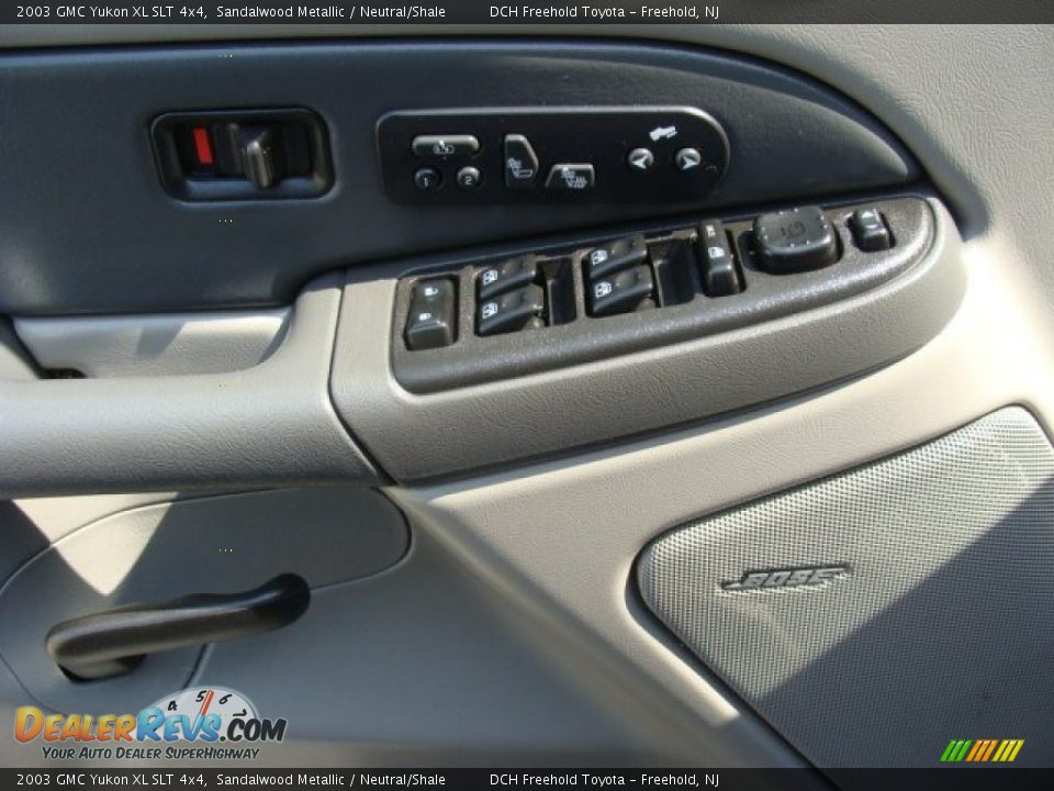 2003 GMC Yukon XL SLT 4x4 Sandalwood Metallic / Neutral/Shale Photo #10