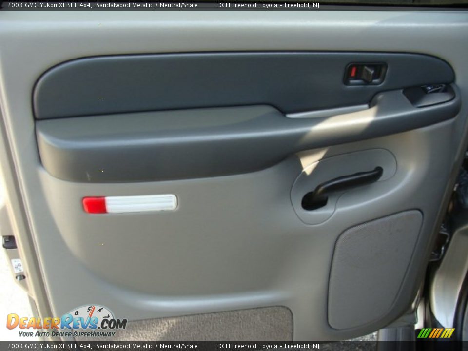 2003 GMC Yukon XL SLT 4x4 Sandalwood Metallic / Neutral/Shale Photo #19