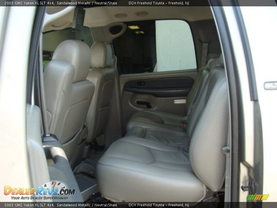 2003 GMC Yukon XL SLT 4x4 Sandalwood Metallic / Neutral/Shale Photo #20