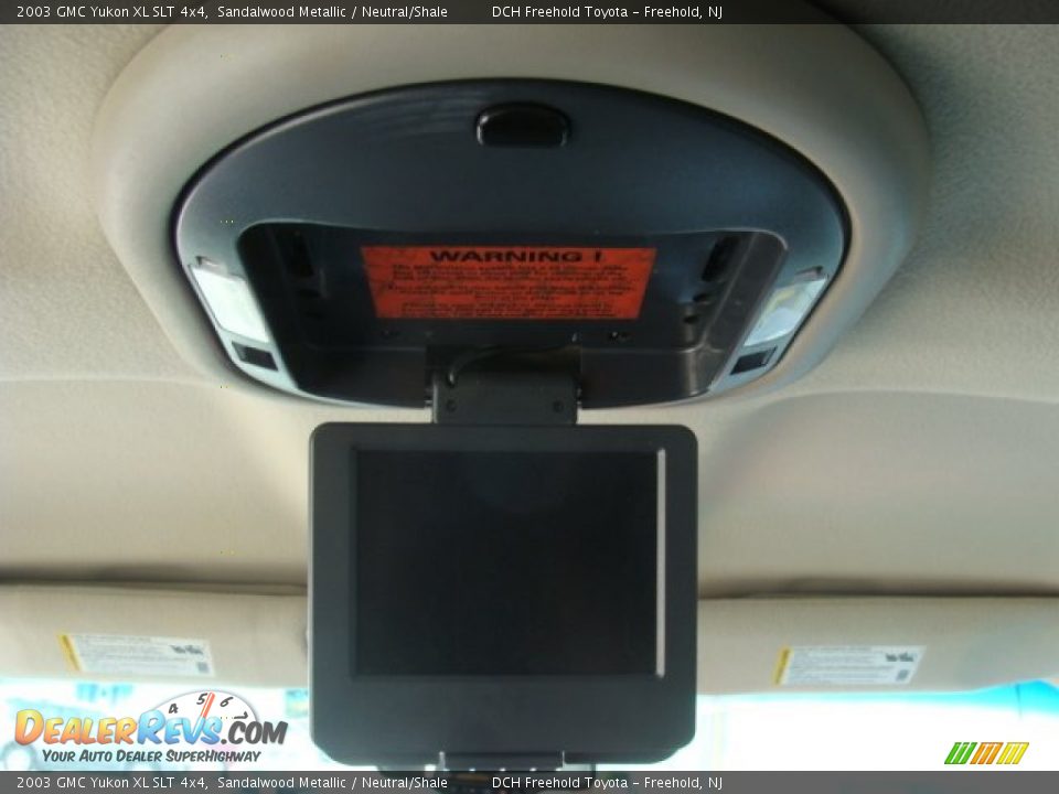 2003 GMC Yukon XL SLT 4x4 Sandalwood Metallic / Neutral/Shale Photo #22