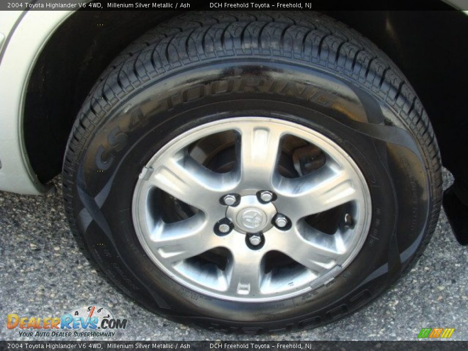 2004 Toyota Highlander V6 4WD Millenium Silver Metallic / Ash Photo #8