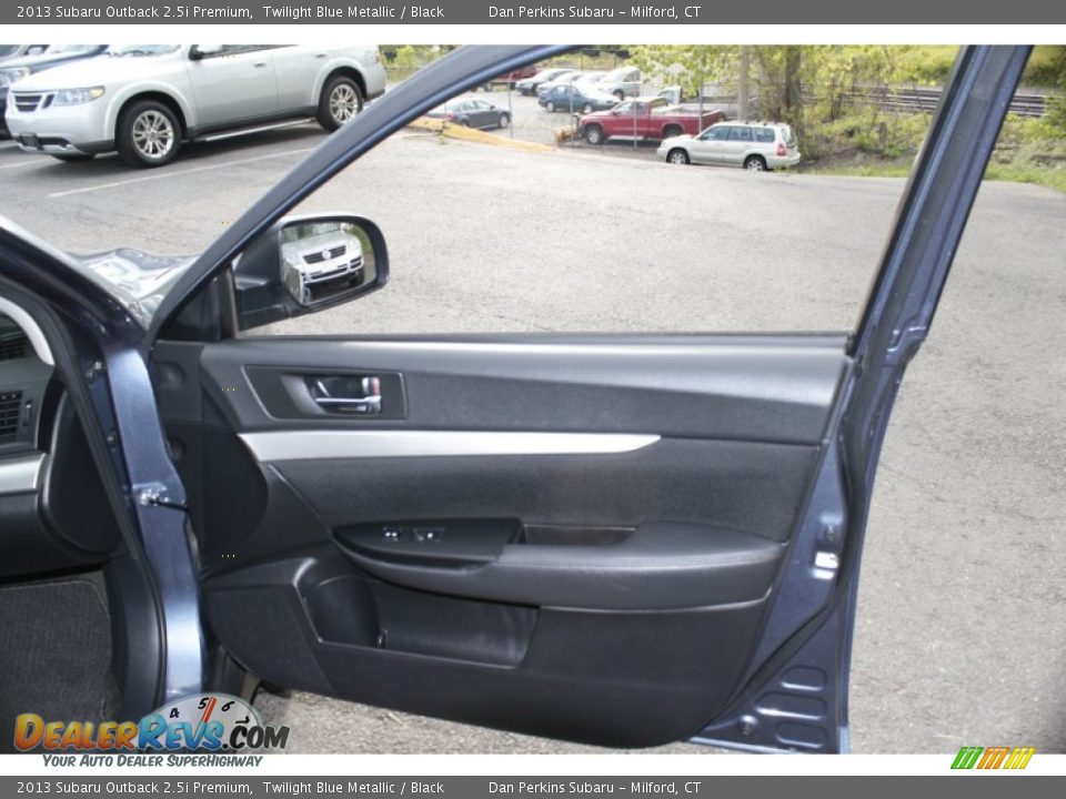 2013 Subaru Outback 2.5i Premium Twilight Blue Metallic / Black Photo #16