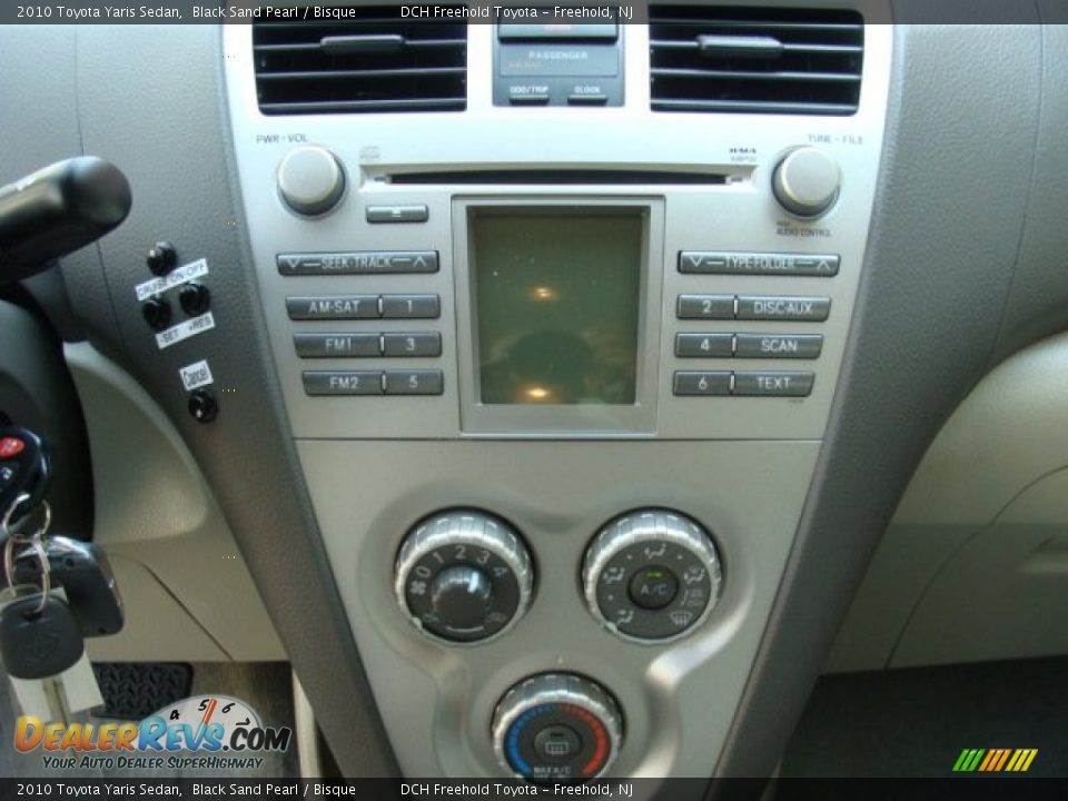 2010 Toyota Yaris Sedan Black Sand Pearl / Bisque Photo #18