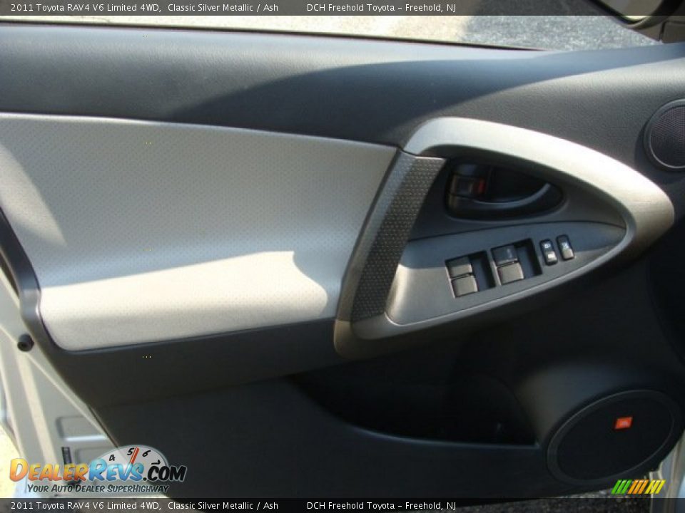 2011 Toyota RAV4 V6 Limited 4WD Classic Silver Metallic / Ash Photo #9