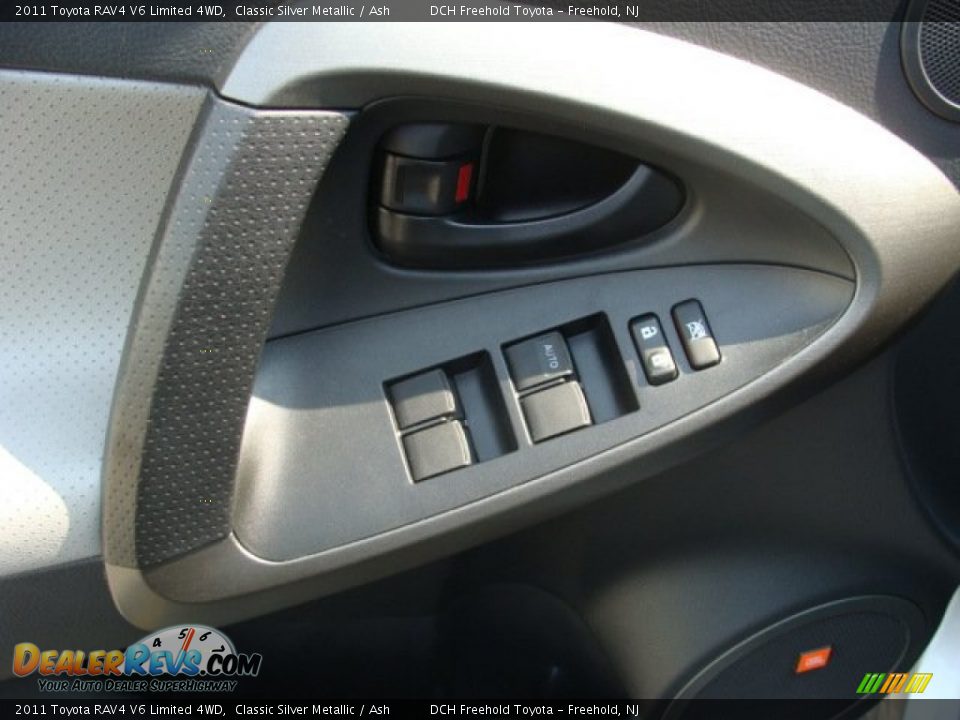 2011 Toyota RAV4 V6 Limited 4WD Classic Silver Metallic / Ash Photo #10