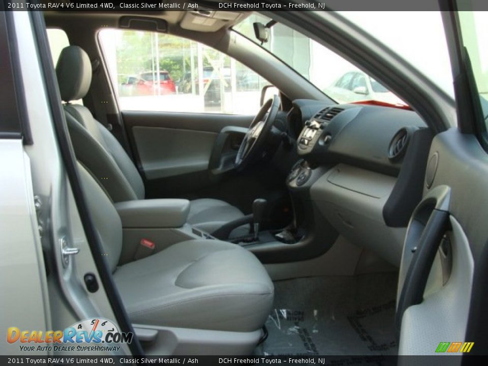 2011 Toyota RAV4 V6 Limited 4WD Classic Silver Metallic / Ash Photo #28