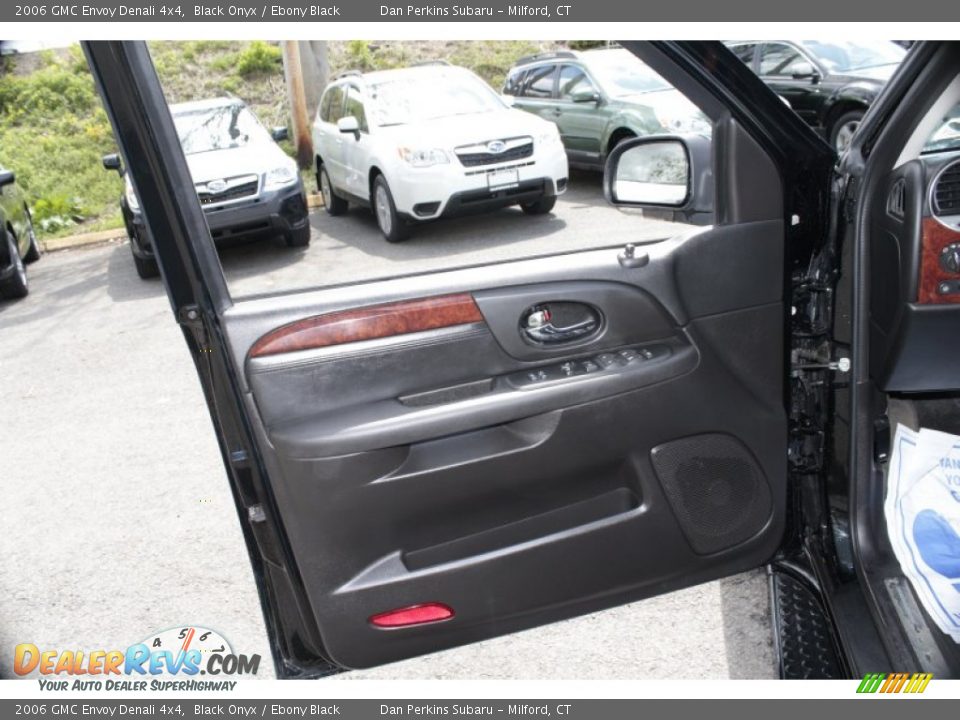 2006 GMC Envoy Denali 4x4 Black Onyx / Ebony Black Photo #18