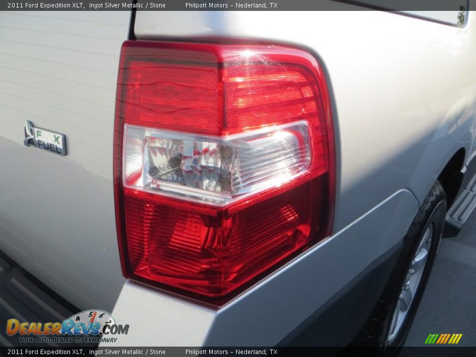 2011 Ford Expedition XLT Ingot Silver Metallic / Stone Photo #17