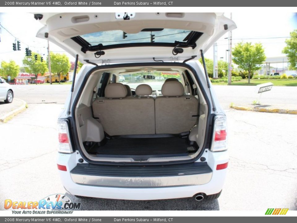 2008 Mercury Mariner V6 4WD Oxford White / Stone Photo #8