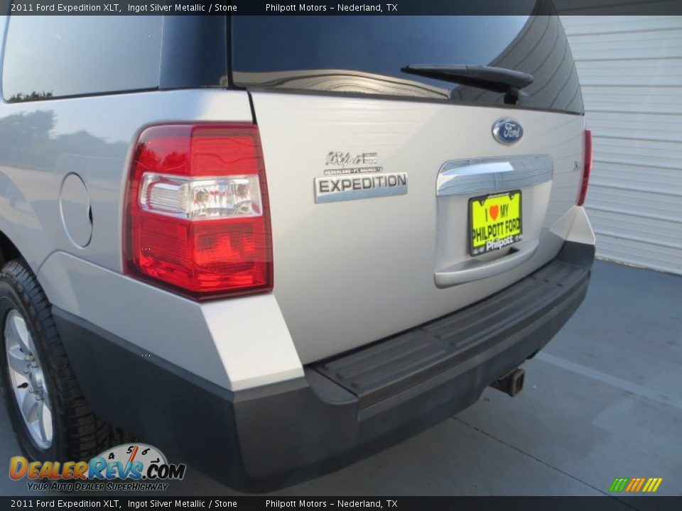 2011 Ford Expedition XLT Ingot Silver Metallic / Stone Photo #20