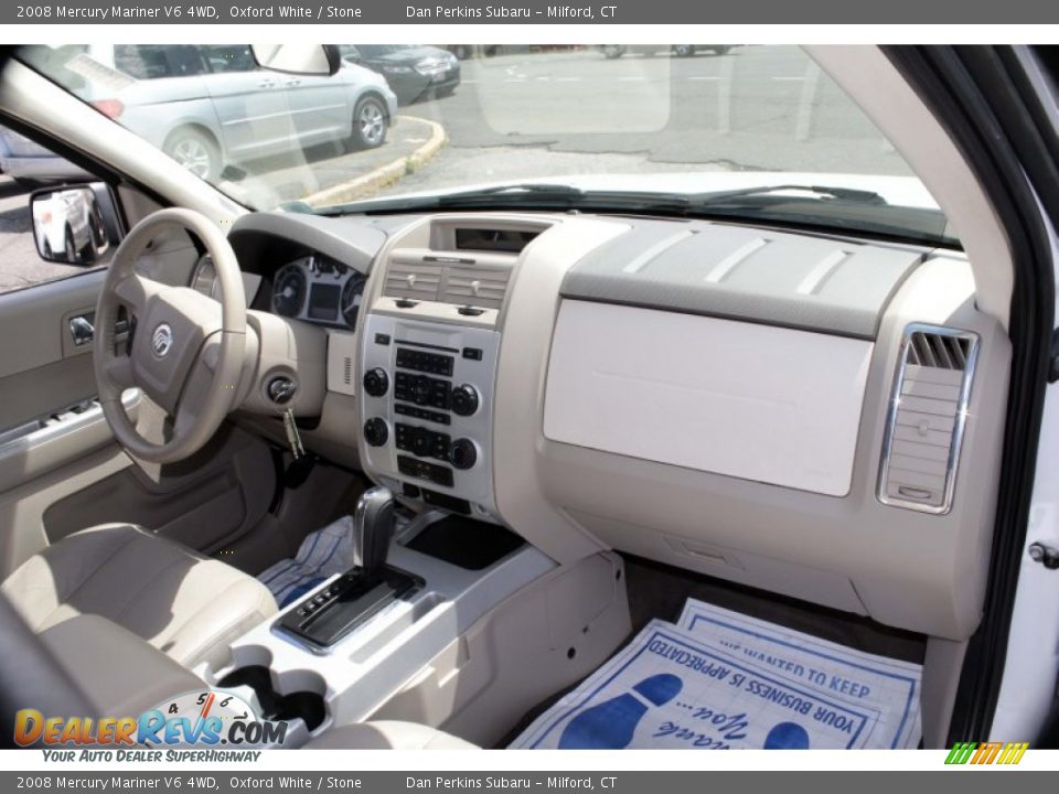 2008 Mercury Mariner V6 4WD Oxford White / Stone Photo #12