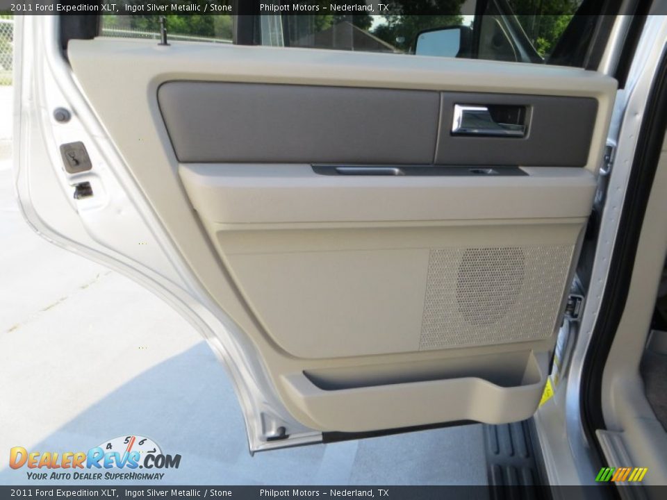 2011 Ford Expedition XLT Ingot Silver Metallic / Stone Photo #29