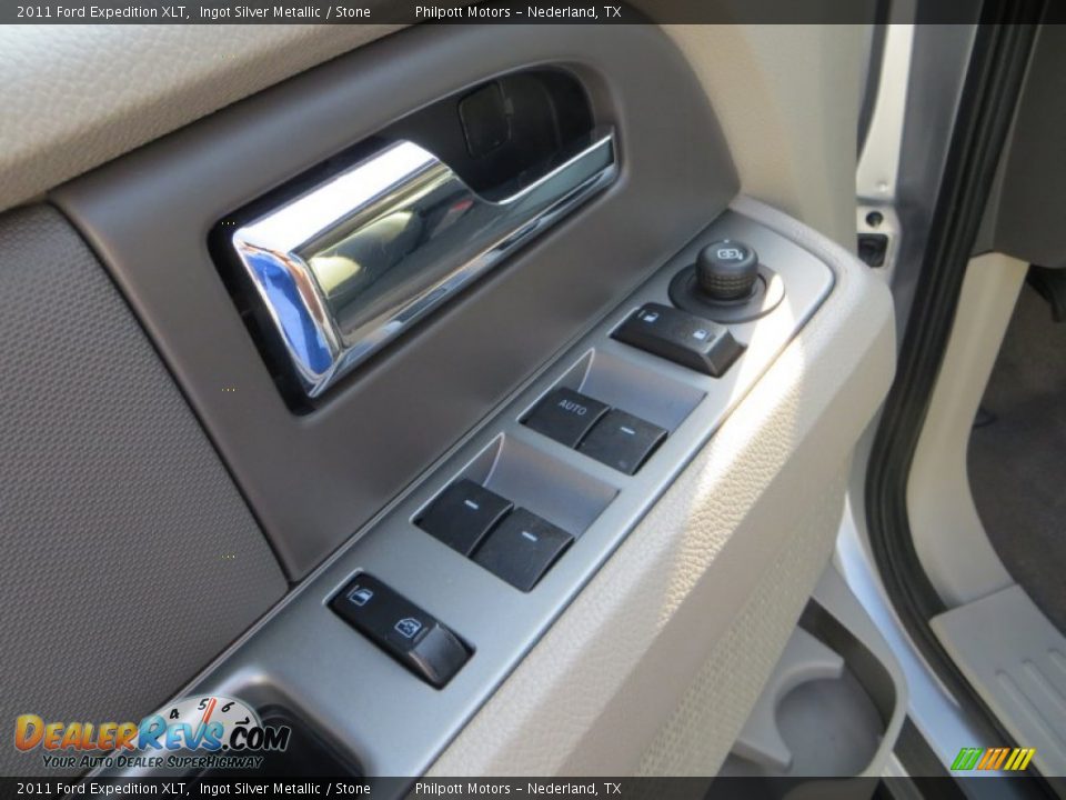 2011 Ford Expedition XLT Ingot Silver Metallic / Stone Photo #32