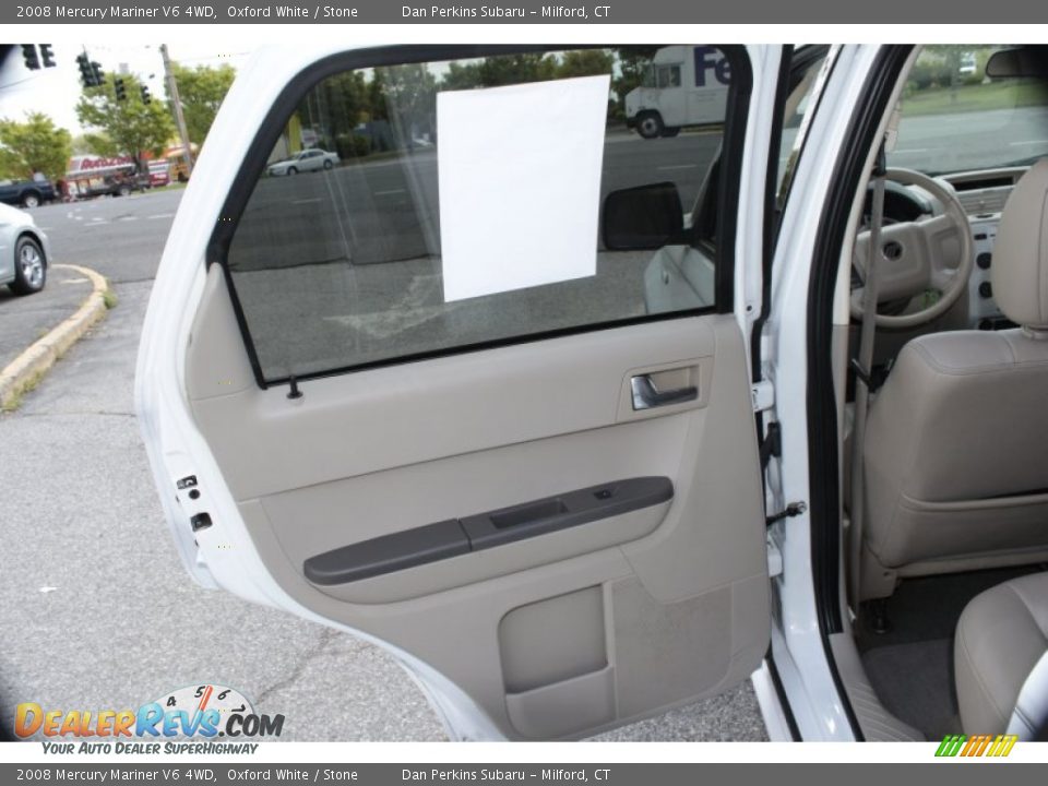 2008 Mercury Mariner V6 4WD Oxford White / Stone Photo #21