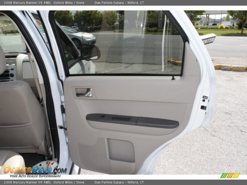 2008 Mercury Mariner V6 4WD Oxford White / Stone Photo #23