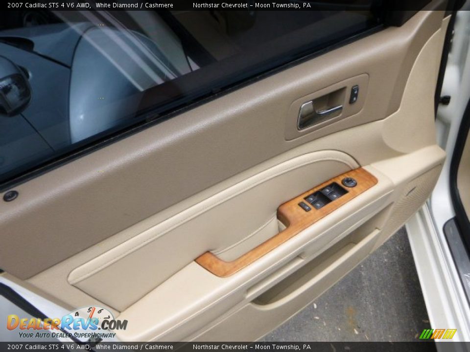 2007 Cadillac STS 4 V6 AWD White Diamond / Cashmere Photo #11