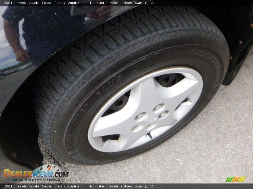 2001 Chevrolet Cavalier Coupe Black / Graphite Photo #7