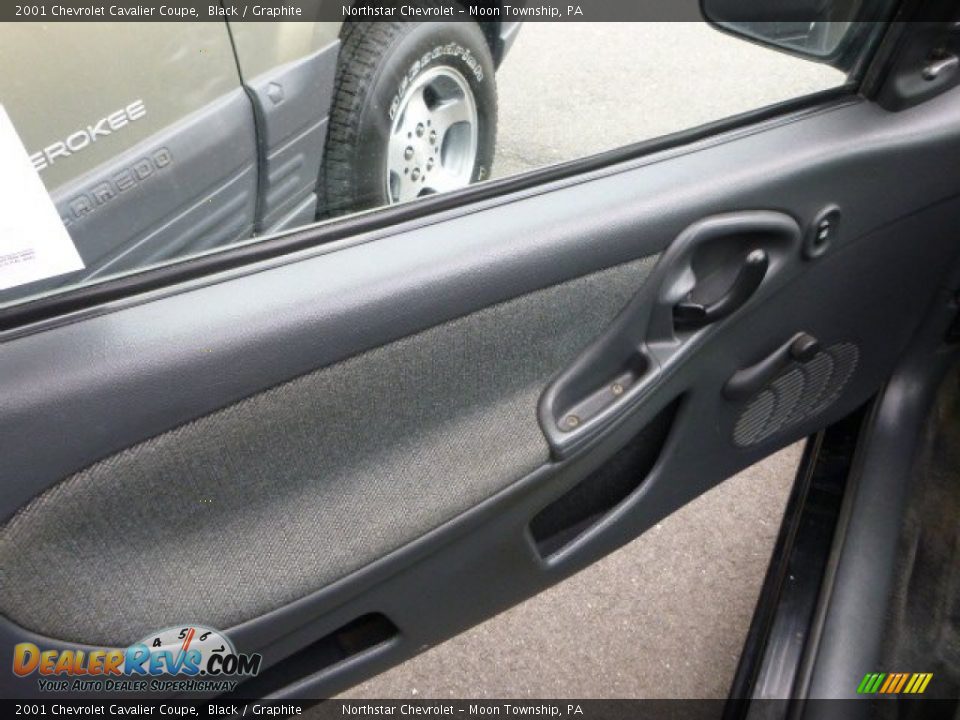 2001 Chevrolet Cavalier Coupe Black / Graphite Photo #11