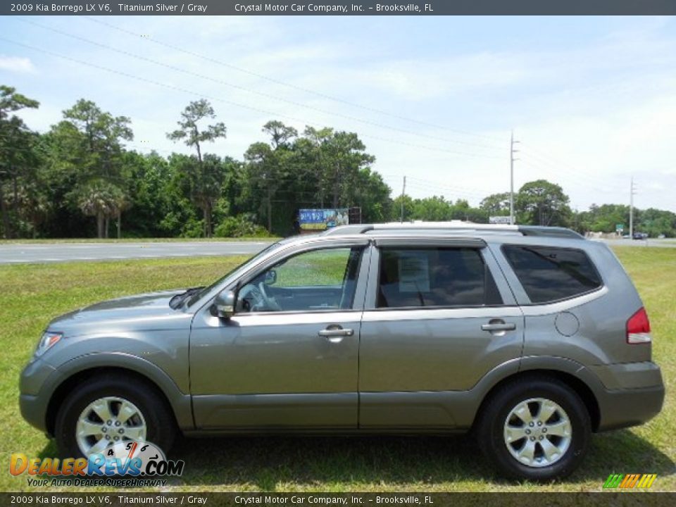 2009 Kia Borrego LX V6 Titanium Silver / Gray Photo #2
