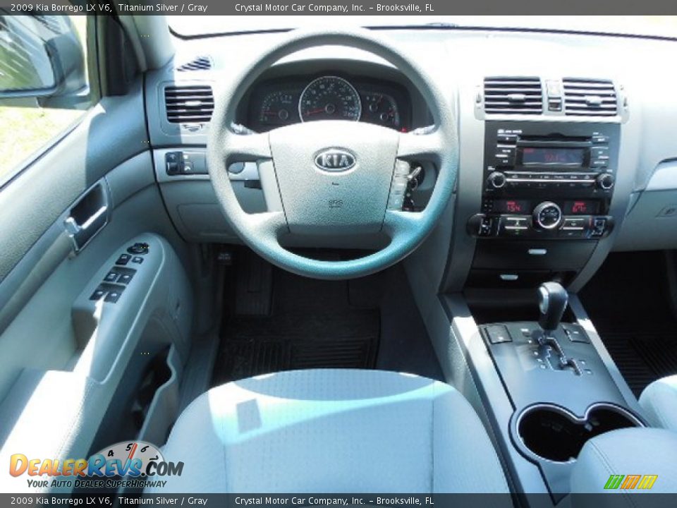 2009 Kia Borrego LX V6 Titanium Silver / Gray Photo #7