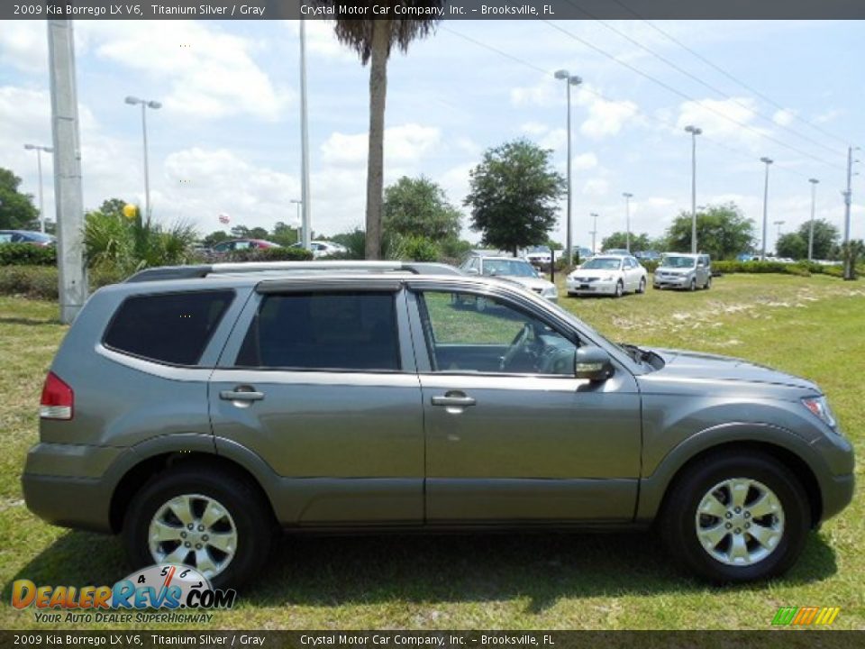 2009 Kia Borrego LX V6 Titanium Silver / Gray Photo #11