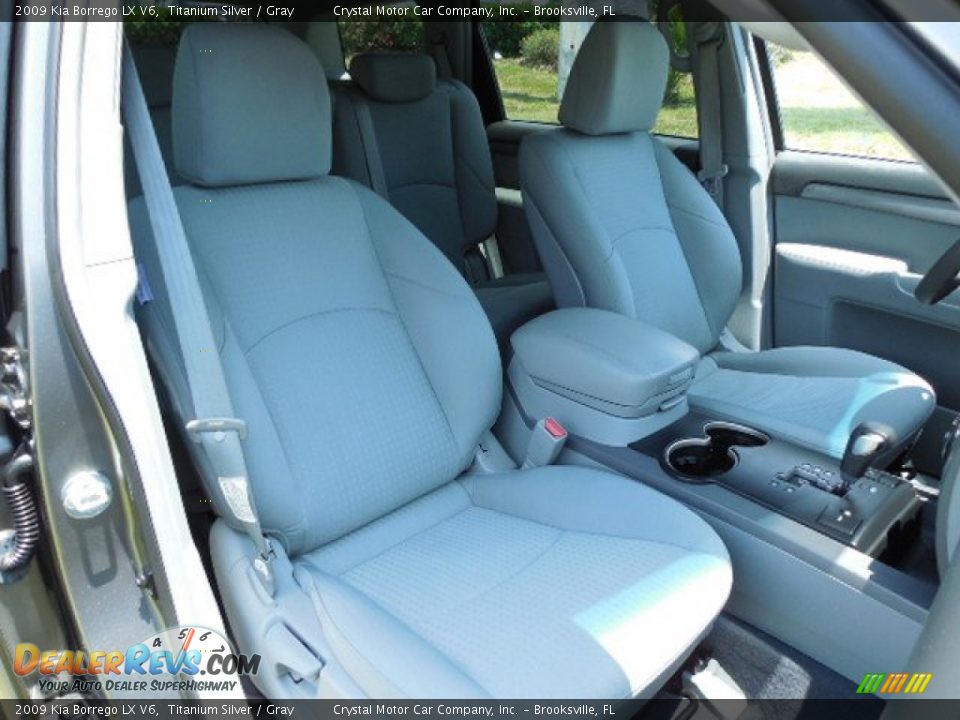 2009 Kia Borrego LX V6 Titanium Silver / Gray Photo #14