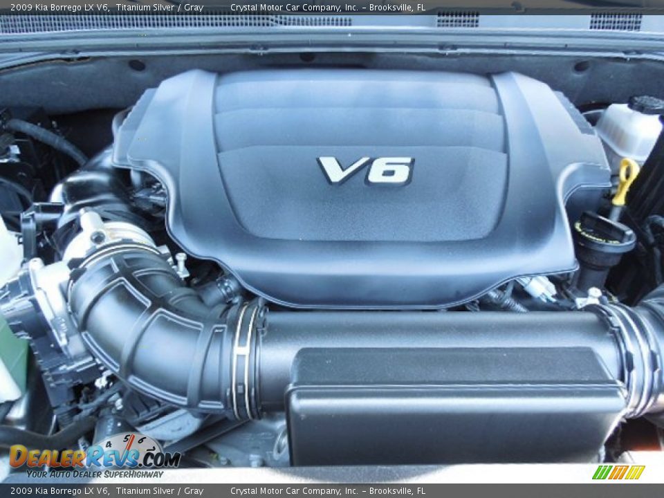 2009 Kia Borrego LX V6 Titanium Silver / Gray Photo #18