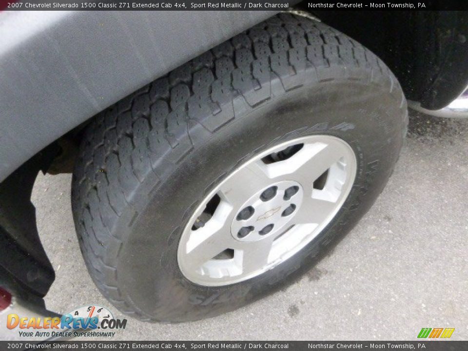 2007 Chevrolet Silverado 1500 Classic Z71 Extended Cab 4x4 Wheel Photo #6