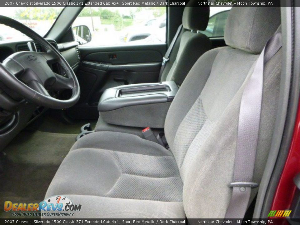 Dark Charcoal Interior - 2007 Chevrolet Silverado 1500 Classic Z71 Extended Cab 4x4 Photo #7