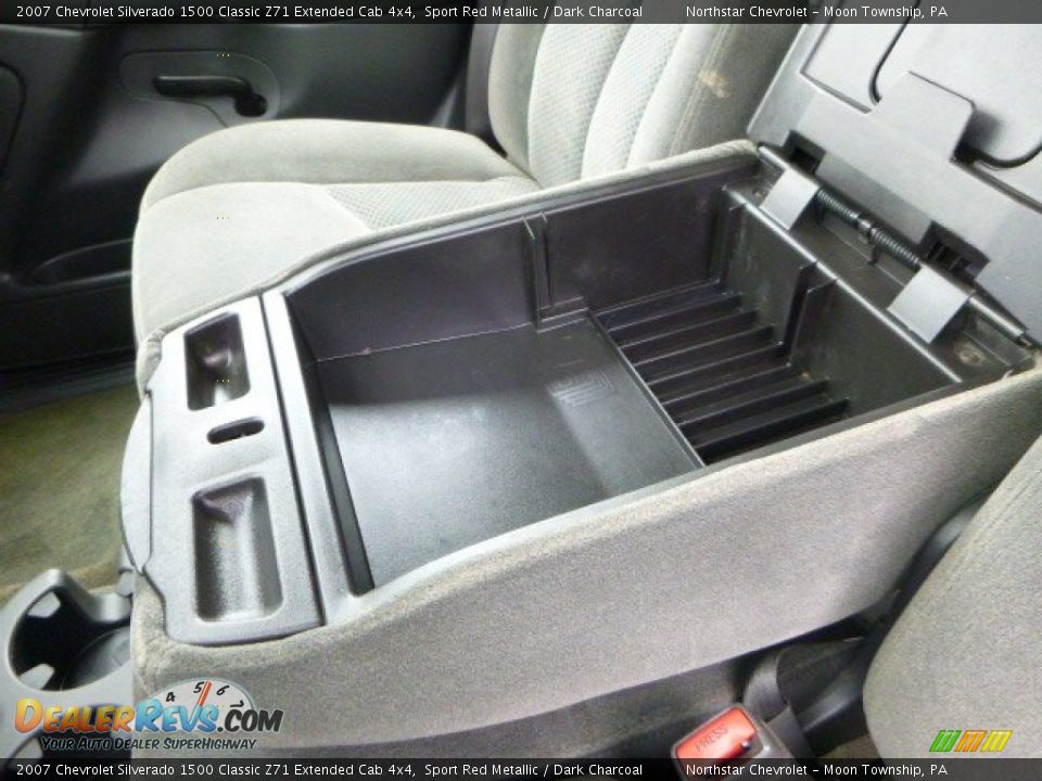 2007 Chevrolet Silverado 1500 Classic Z71 Extended Cab 4x4 Sport Red Metallic / Dark Charcoal Photo #12